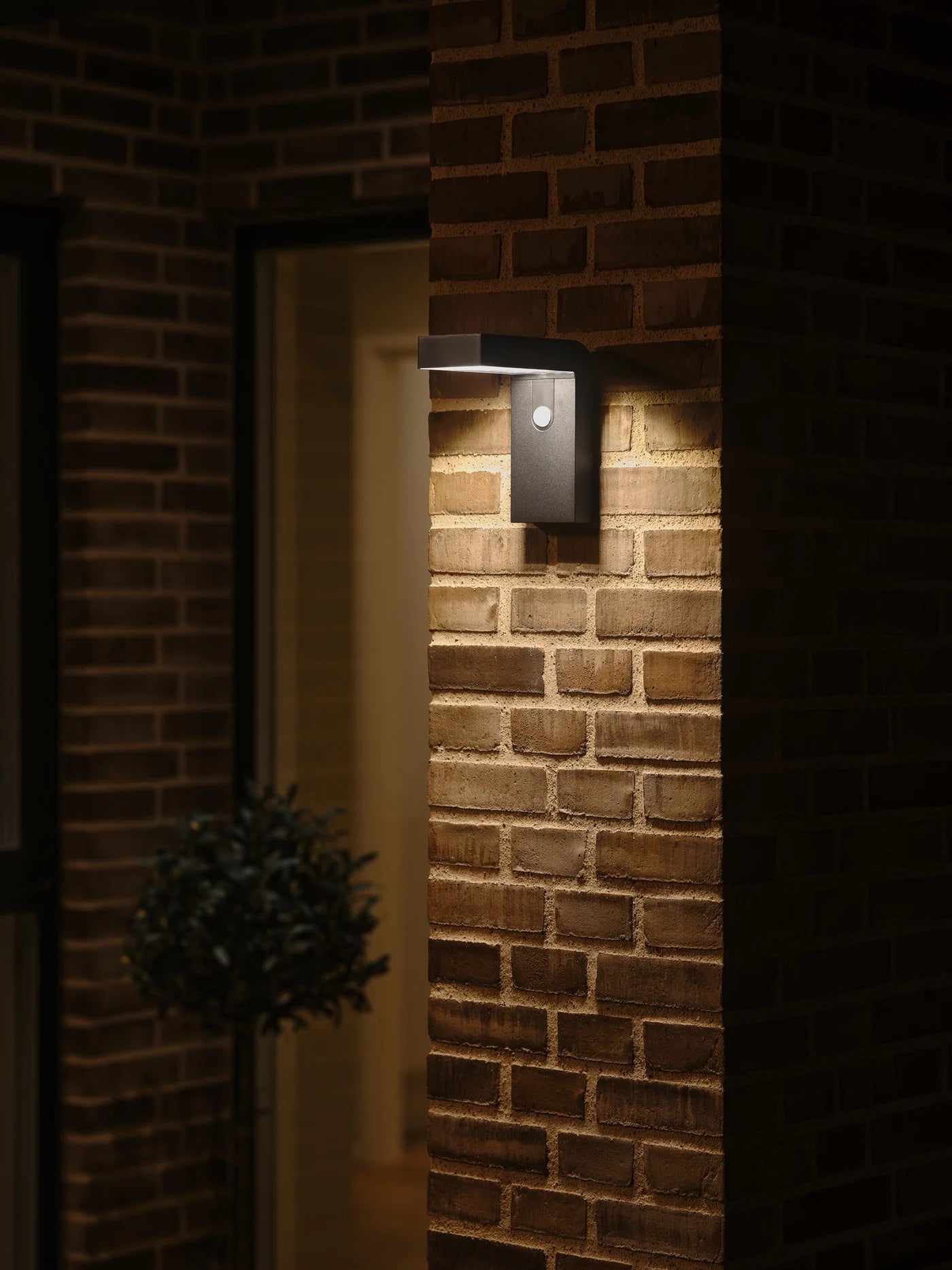 ALYA | Wandlamp | Zwart