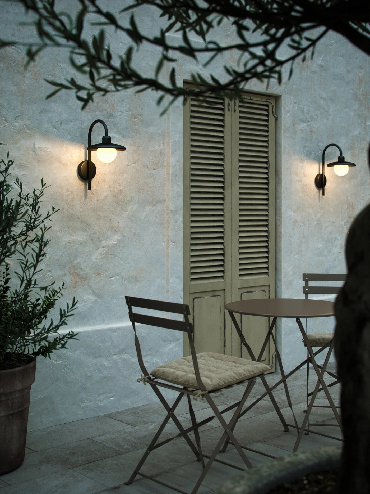 Berlo | Wandlamp | Zwart