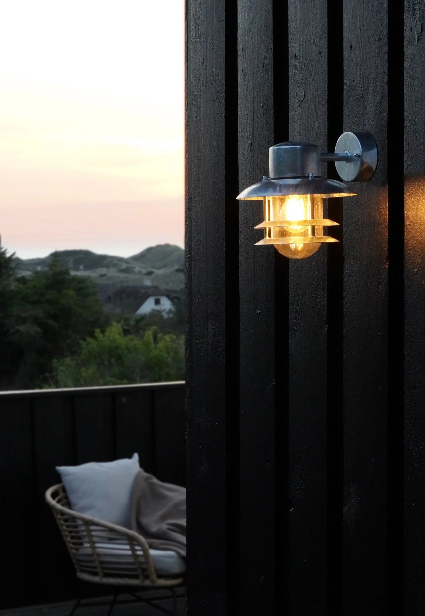 Blokhus Down | Wandlamp | Gegalvaniseerd