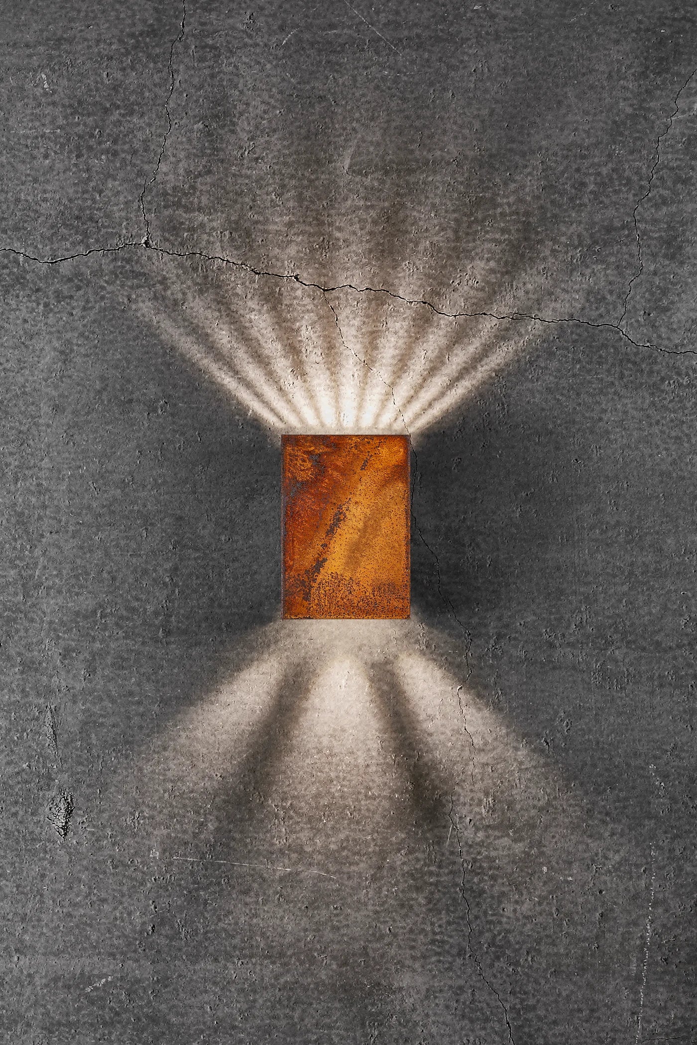 Fold 10 | Wandlamp | Roest kleurig