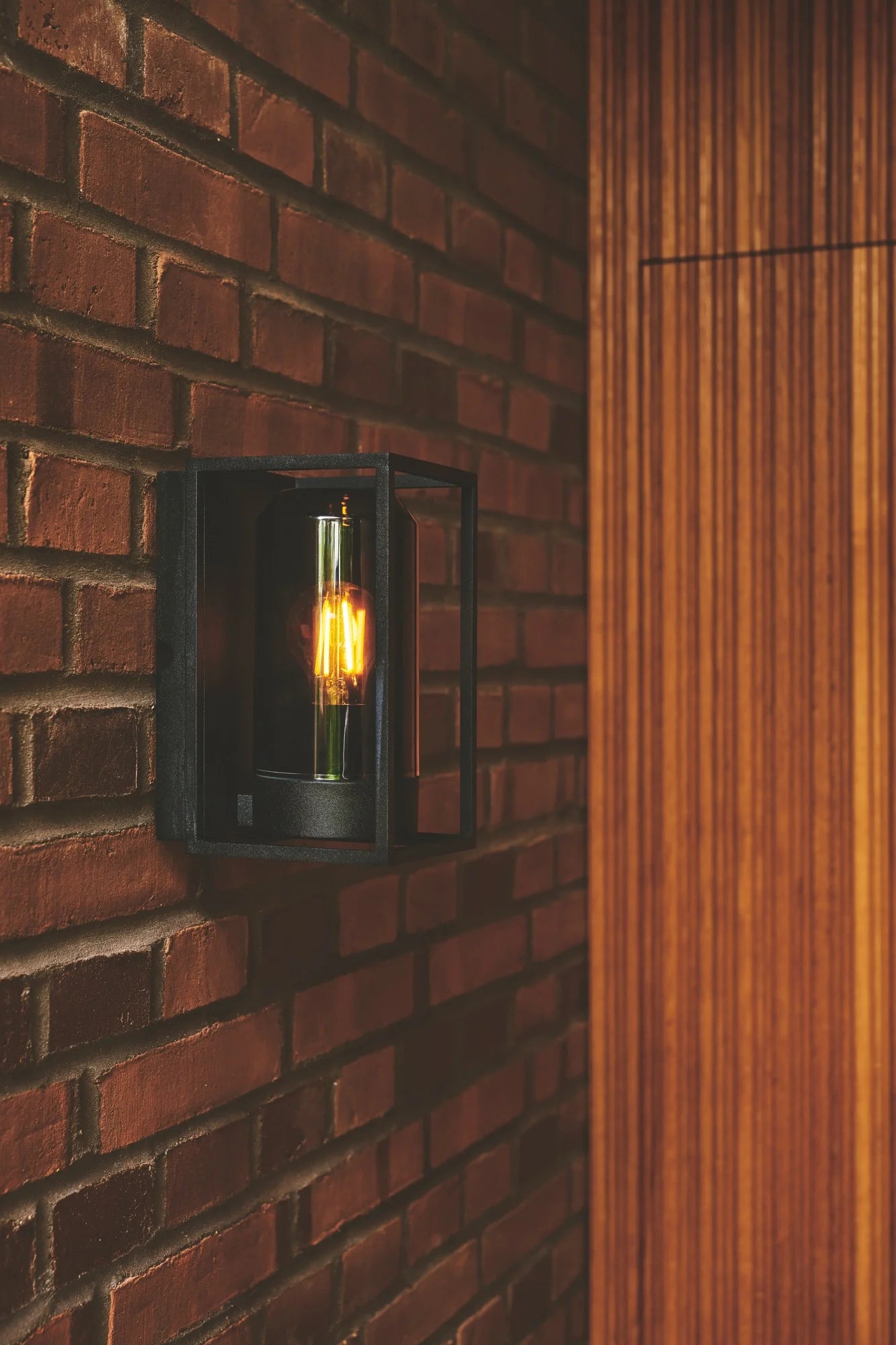 Griffin | Wandlamp | Gerookt Glas