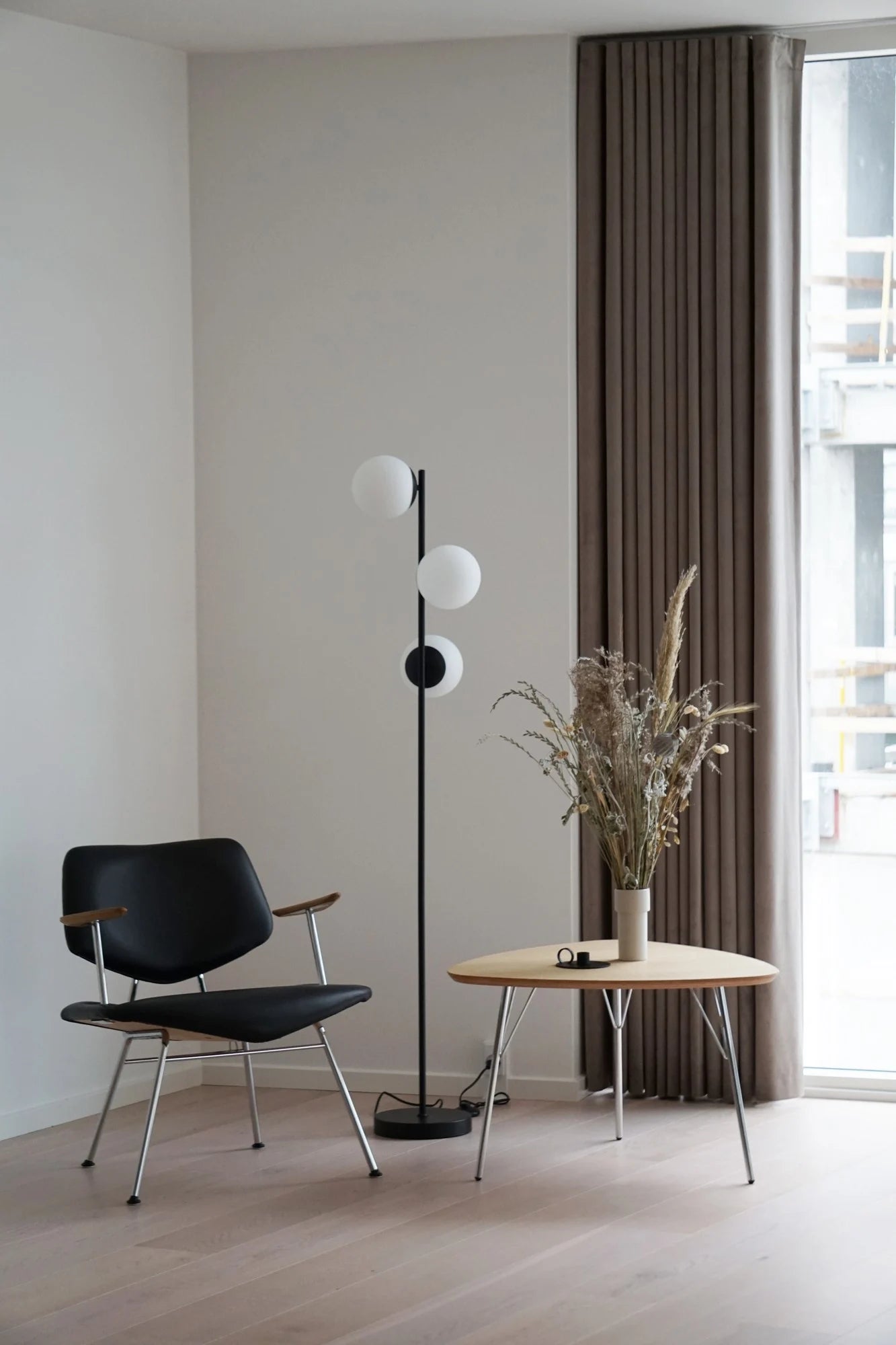 Lilly | Vloerlamp | Zwart