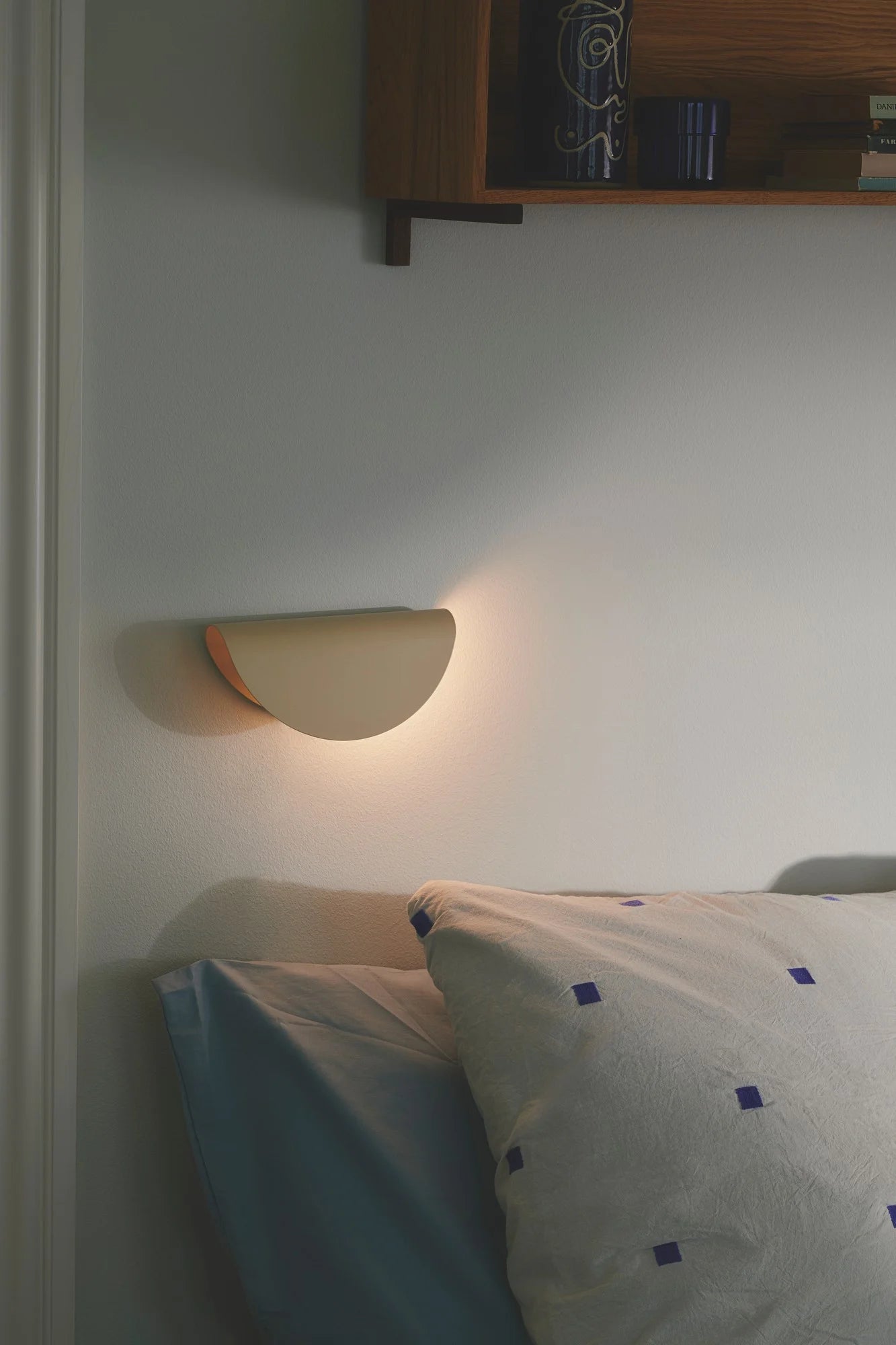 Model 2110 | Wandlamp | Beige