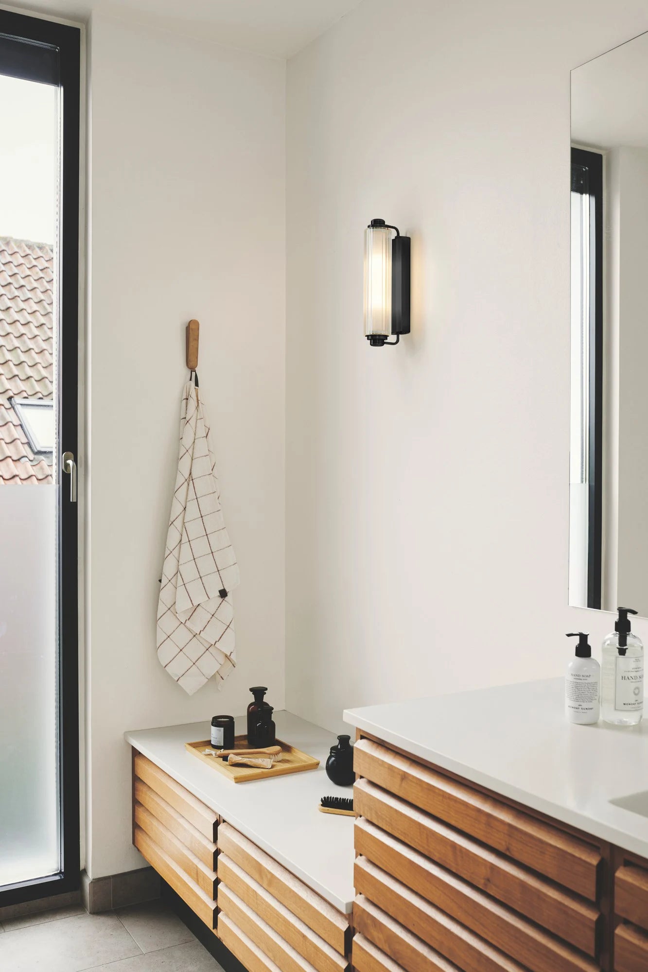 Nimal Double | Wandlamp | Zwart