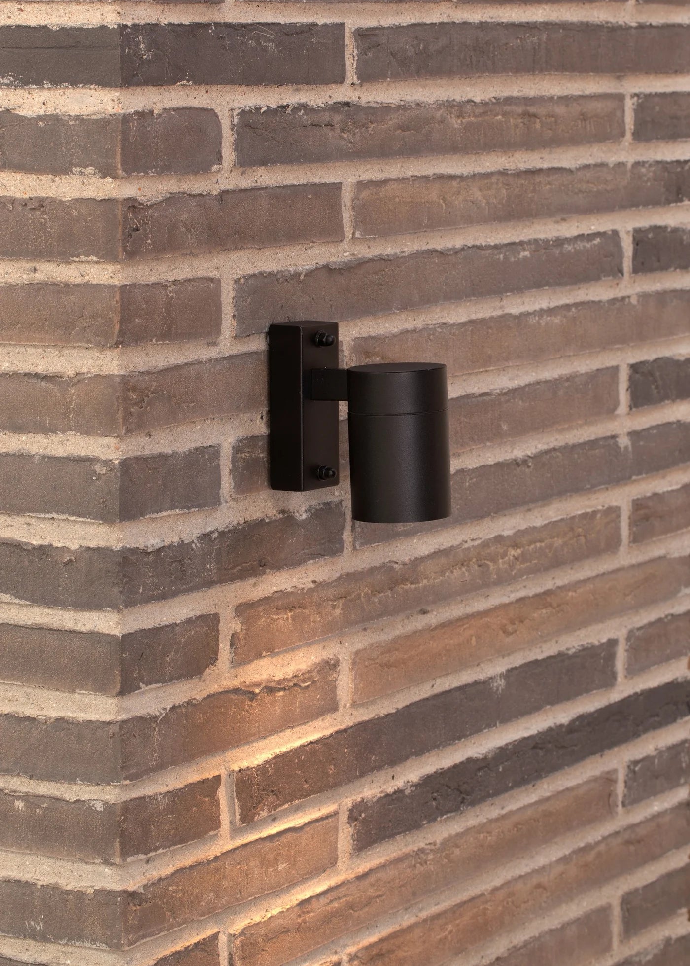 Tin Single | Wandlamp | Zwart