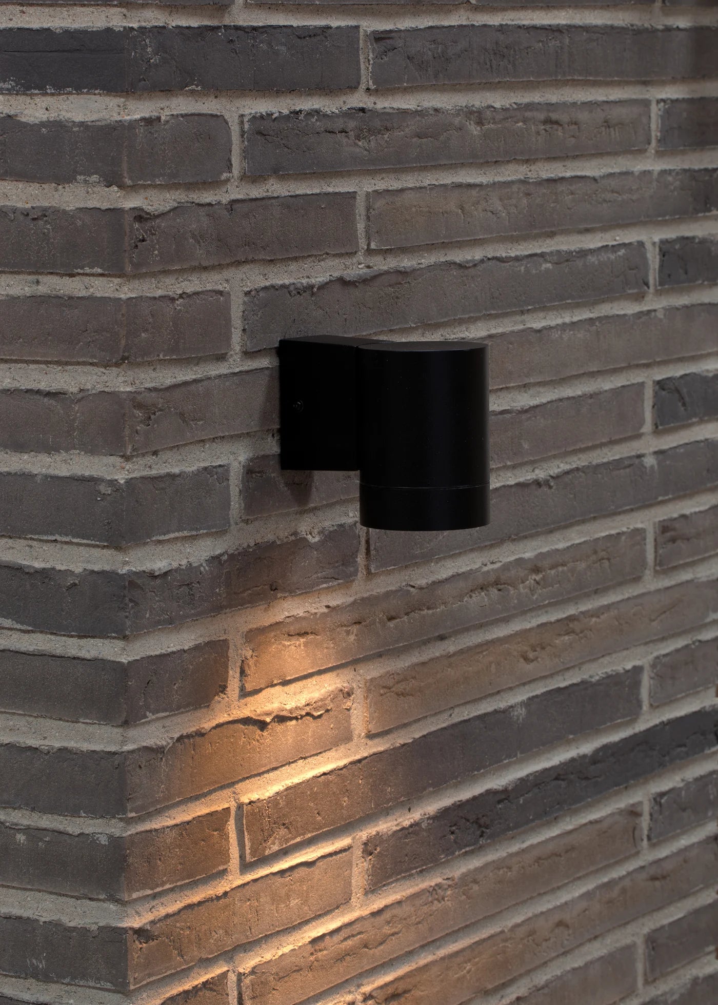 Tin Single | Wandlamp | Zwart