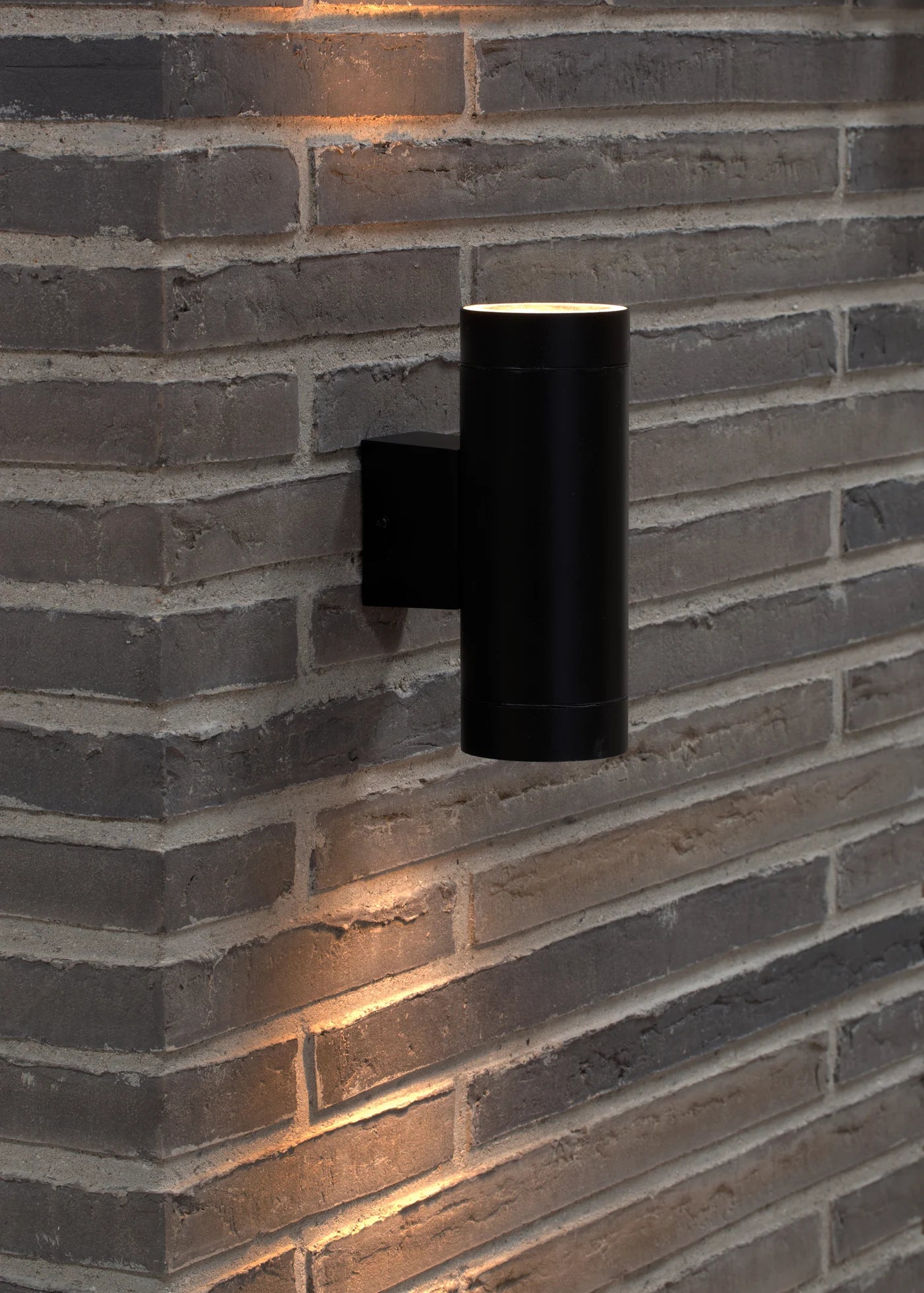Tin Maxi | Wandlamp | Zwart