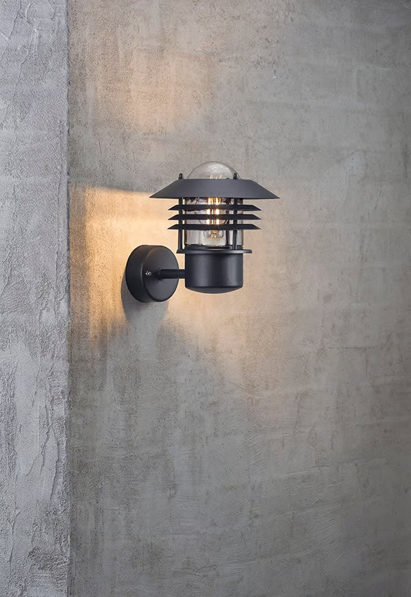 Vejers Up | Wandlamp | Zwart