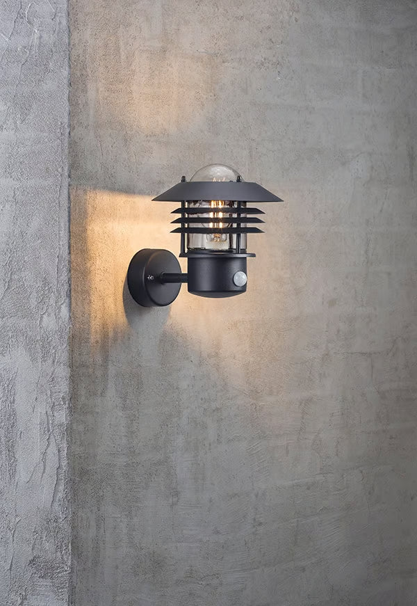 Vejers Sensor | Wandlamp | Zwart