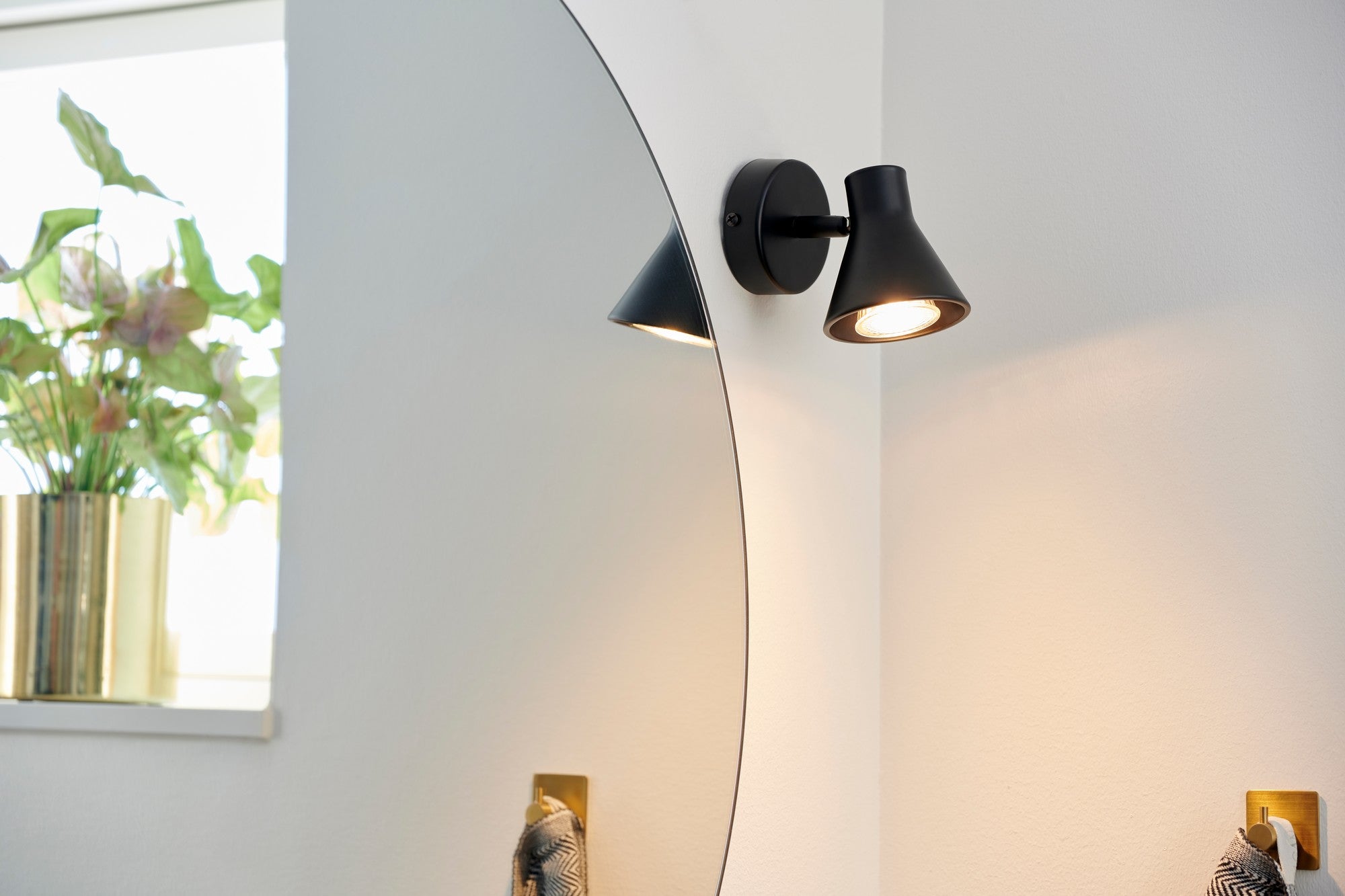 Eik Wandlamp  Zwart